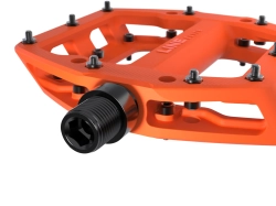TrekLineEliteFlatPedal-41409-E-Alt2.webp