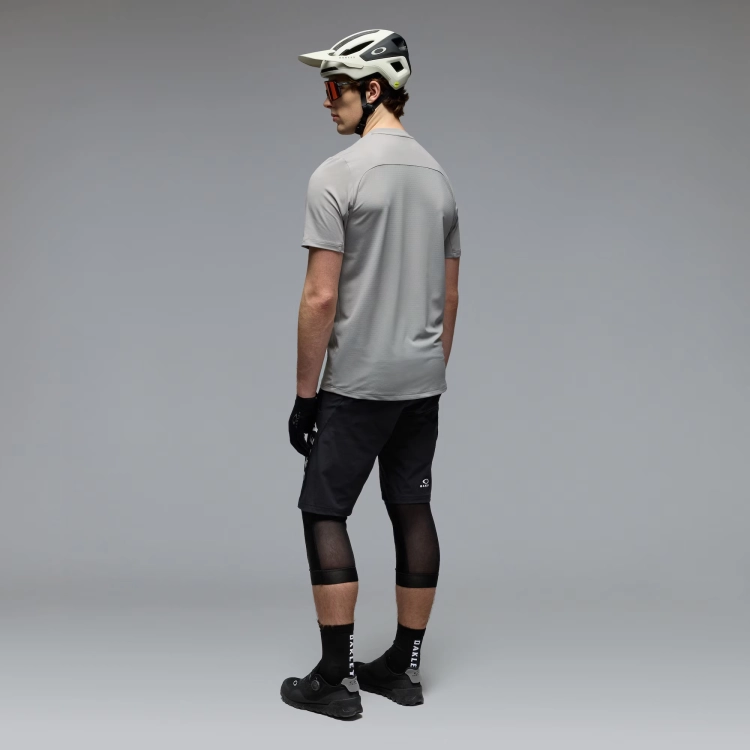 FOA405471__314_ombk1.png